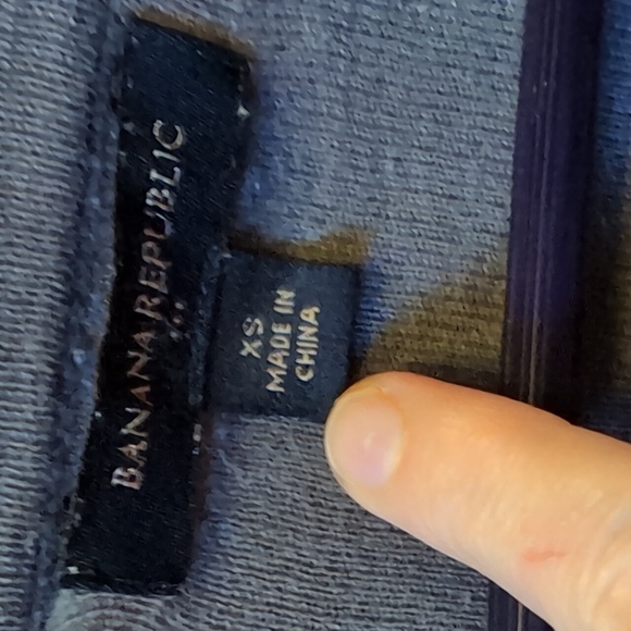 SOLD* Banana Republic Grey Cardigan Size XS - Picture 2 of 6